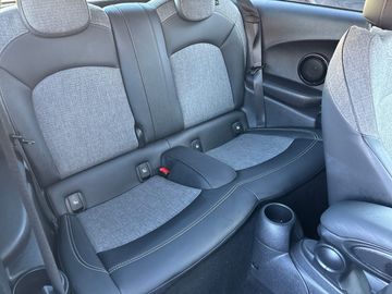 MINI Cooper SE DAB LED Navi Komfortzg. Tempomat Shz