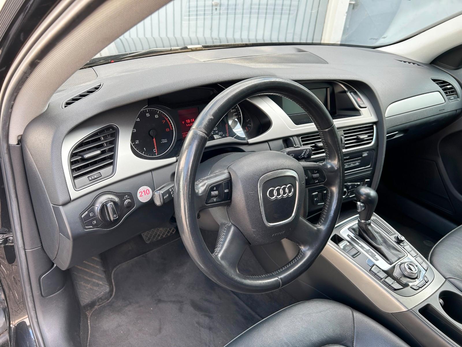 Audi A4 2009 — photo 13