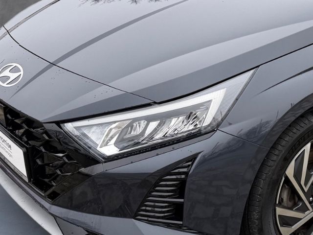 Fahrzeugabbildung Hyundai i20 Advanced 1.0 T-GDI +CARPLAY+TEMPOMAT+SHZ+RFK