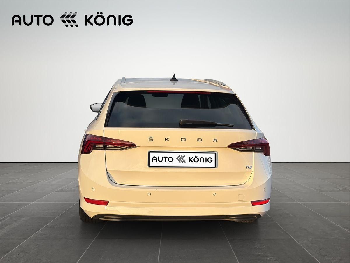 Fahrzeugabbildung SKODA Octavia Combi Style 1.4 TSI iV 150 kW