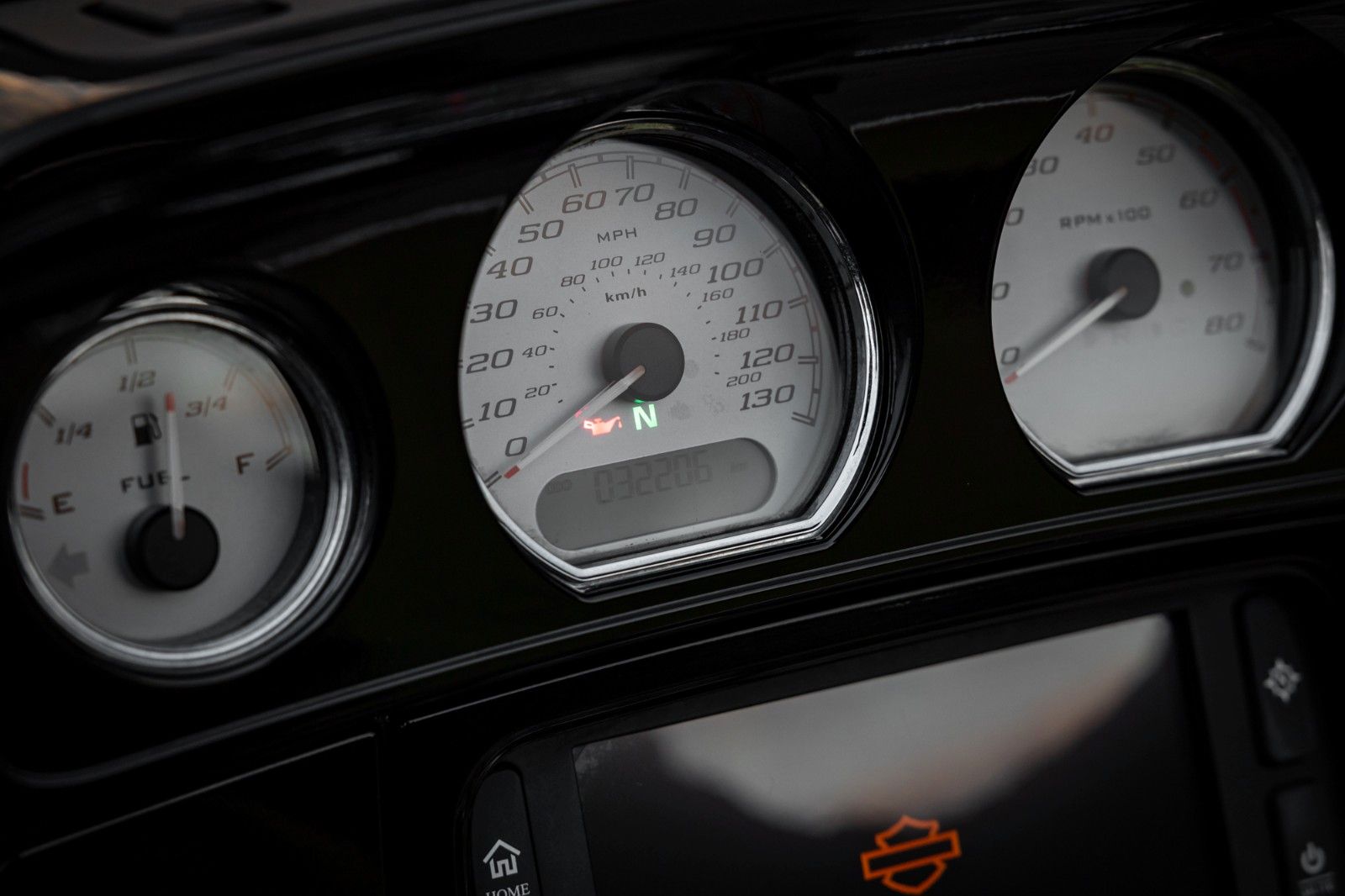 Fahrzeugabbildung Harley-Davidson STREET GLIDE SPECIAL FLHXS - APE - KessTech -