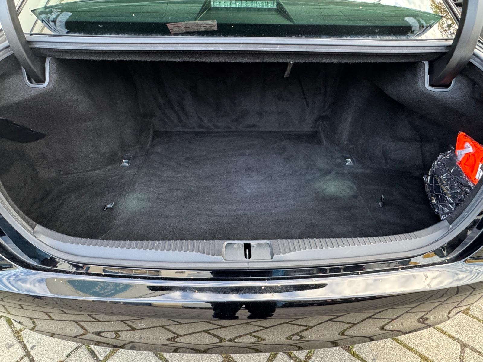 Lexus GS 450h F Sport 345 ch Hybride • Mark Levinson • Toit ouvrant • 4 roues directrices • Sièges ventilés