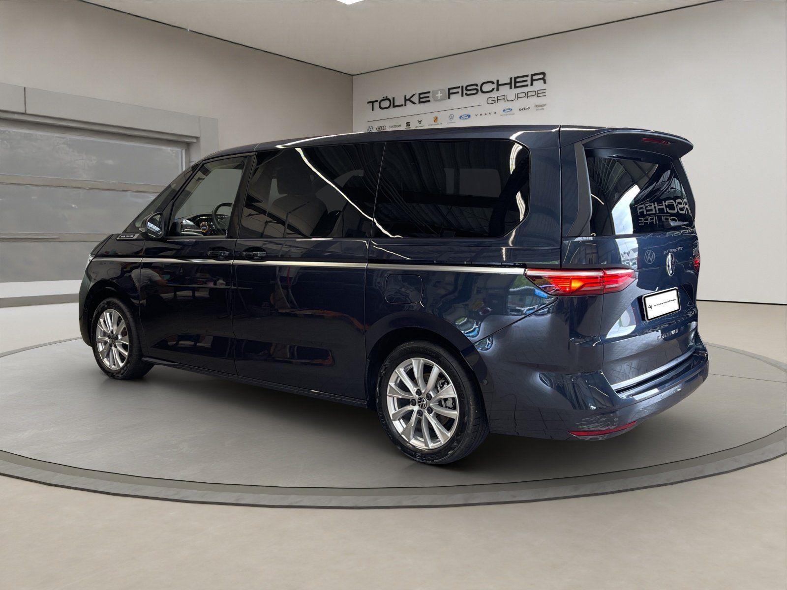 Volkswagen T7 Multivan 2.0 TDI lang Style NaviPro IQLight foto 4