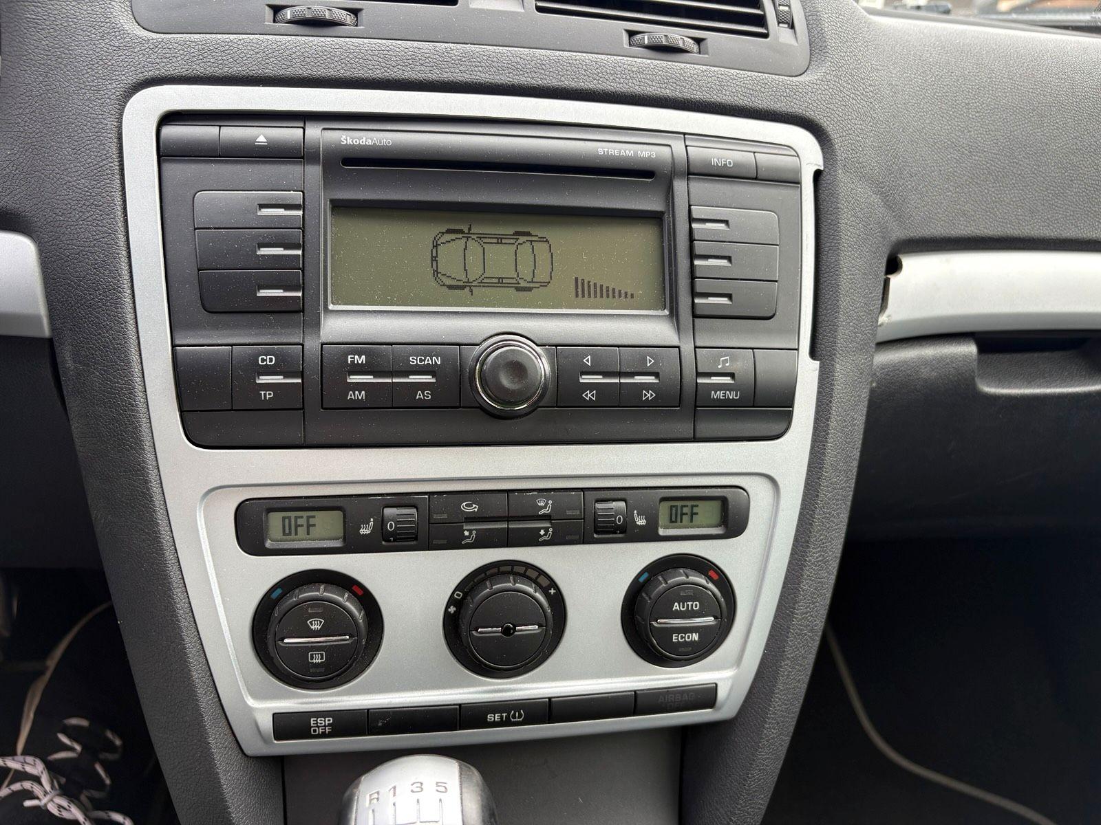Skoda Octavia 2008 — photo 12