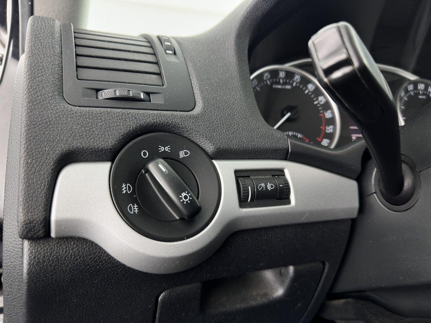 Skoda Octavia 2012 — photo 18