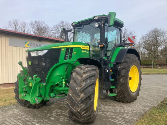 John Deere 7R330