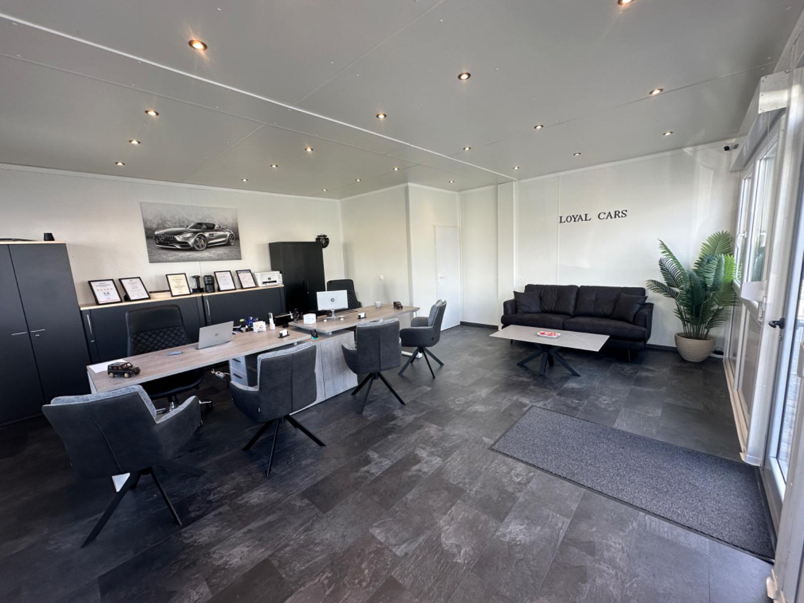 showroom-image-main