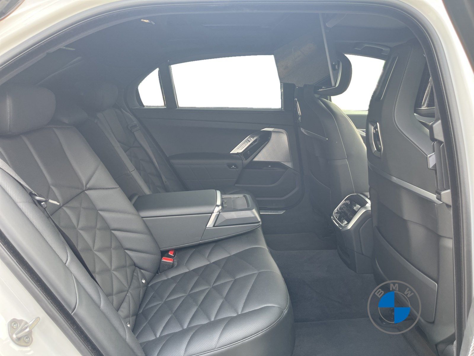 BMW 740d xDrive M Sport 21" Pano Sky Fond TV Standhz foto 18