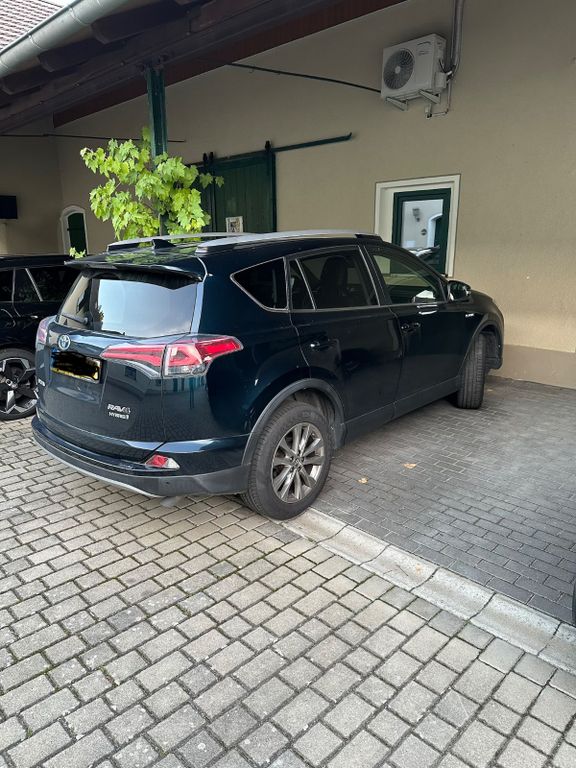 Image of Toyota RAV 4