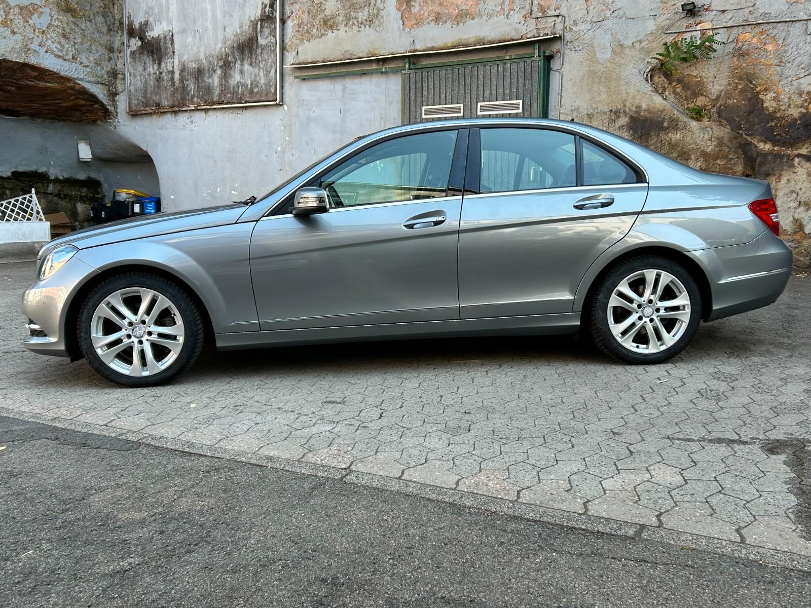 Mercedes-Benz C 180 C Limousine C 180 CGI *Garantie*