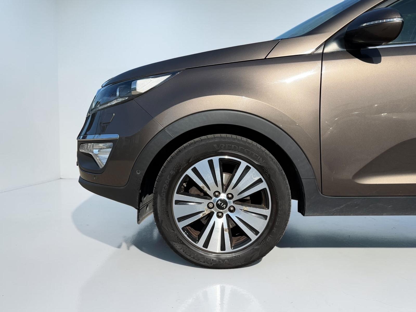 Kia Sportage Spirit 2WD*TEMPO*NAVI*KLIMA*SHZ*