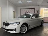 BMW 520d LUXERY LASER PANO HUD 360°CAM KEYLESS LENK. - BMW 520 mit Diesel-Antrieb: Geländewagen