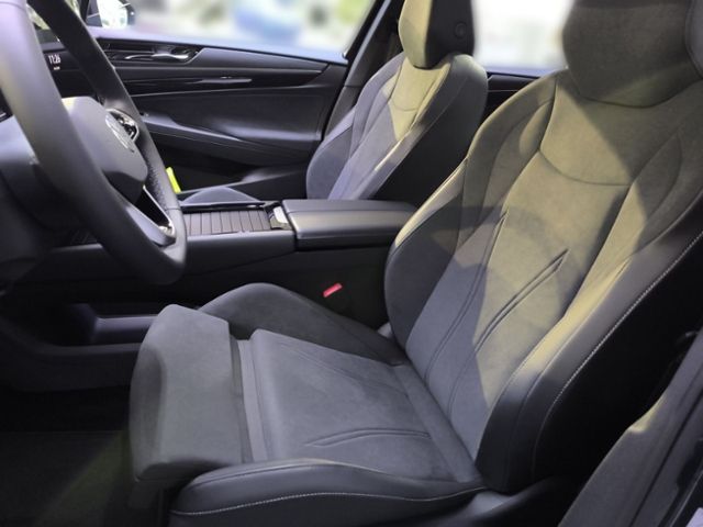 Fahrzeugabbildung Volkswagen ID.7 Tourer Pro S 210 kW (286 PS) 86 kWh 1-Gang-