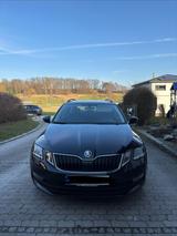Skoda Octavia 2.0 TSI DSG SOLEIL Combi SOLEIL - Skoda Octavia von privat