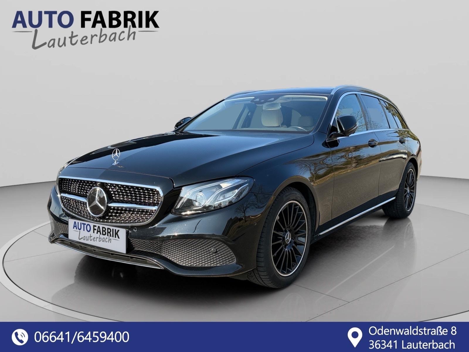 Mercedes-Benz E 220 T - AUTOMATIK - AHK - PANORAMA