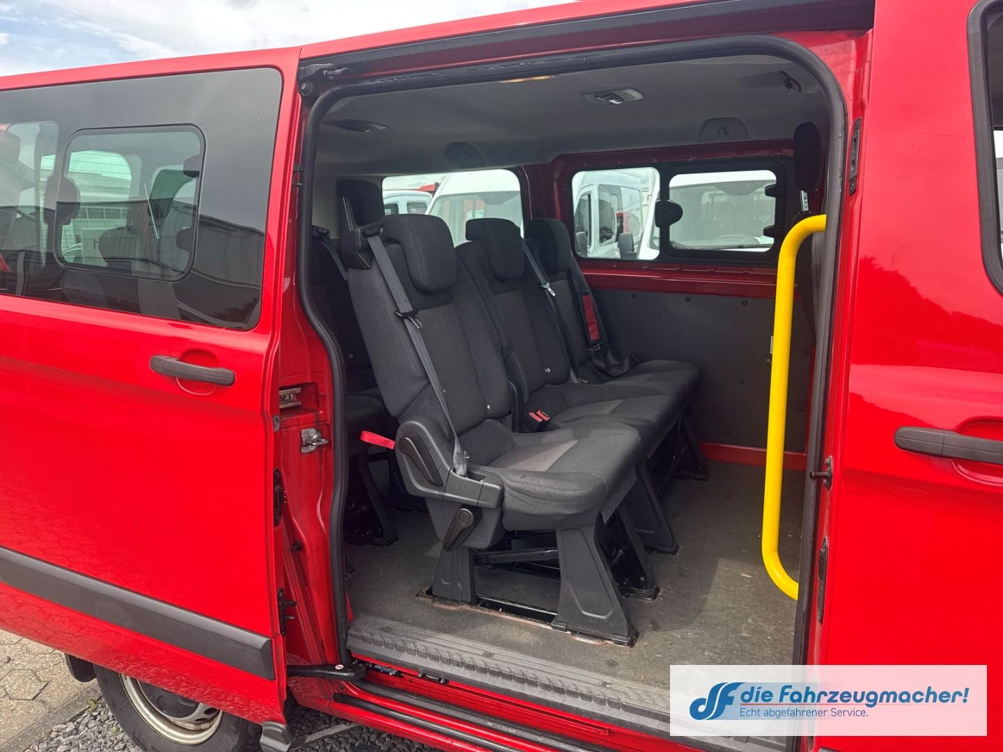 Fahrzeugabbildung Ford Transit Custom Kombi 300 L1 2.2 TDCi *4038 *EXPO