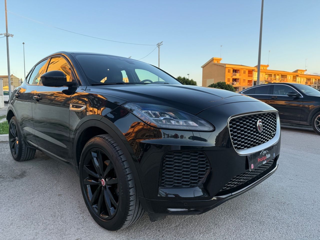 Jaguar E-Pace 2.0D 150 CV R-Dynamic S 2020 imagem 2