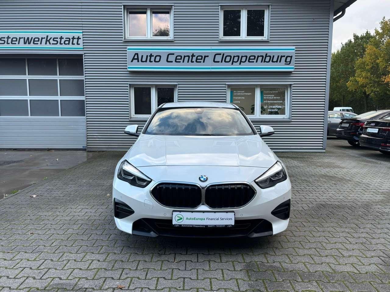 BMW 218