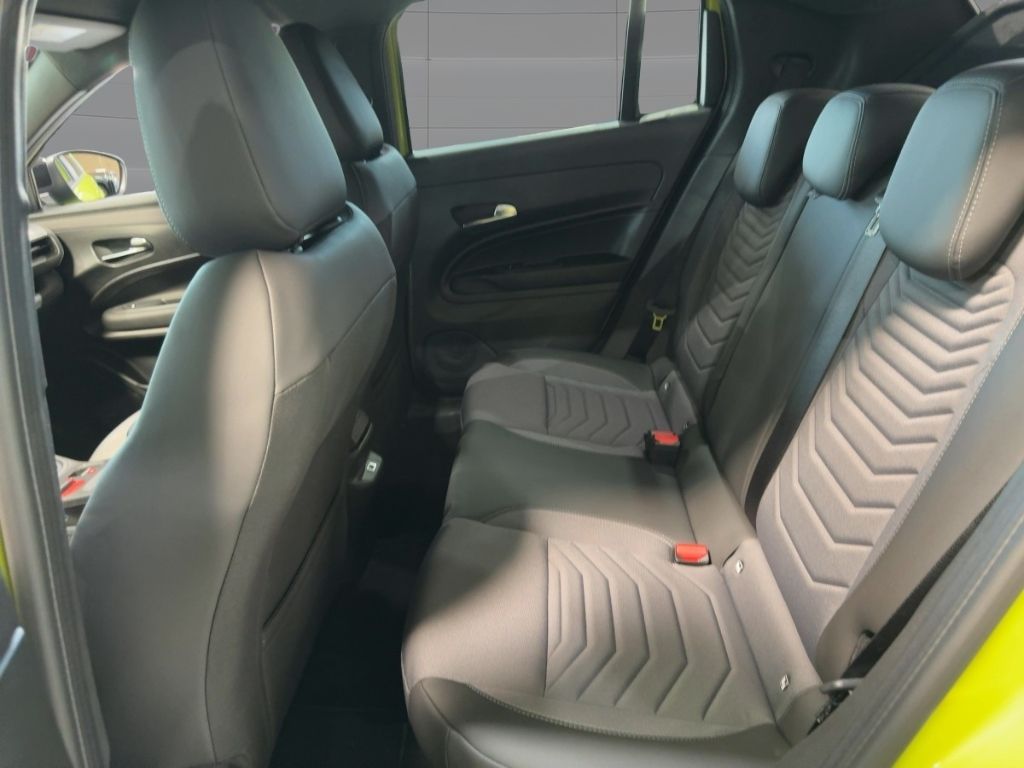 Fahrzeugabbildung Jeep Avenger Summit Electric WINTER MATRIX 360GRAD AC