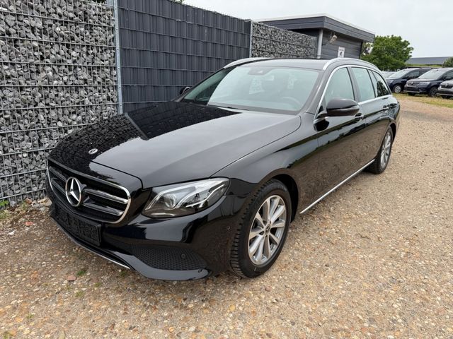 MERCEDES-BENZ E220 d T Avantgarde AHK Totwinkel