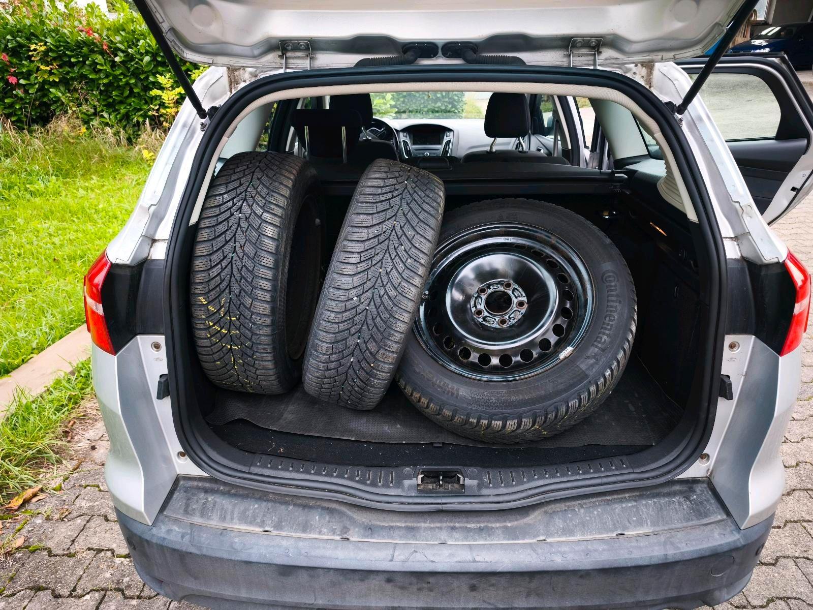 Ford Focus 2015 — photo 10