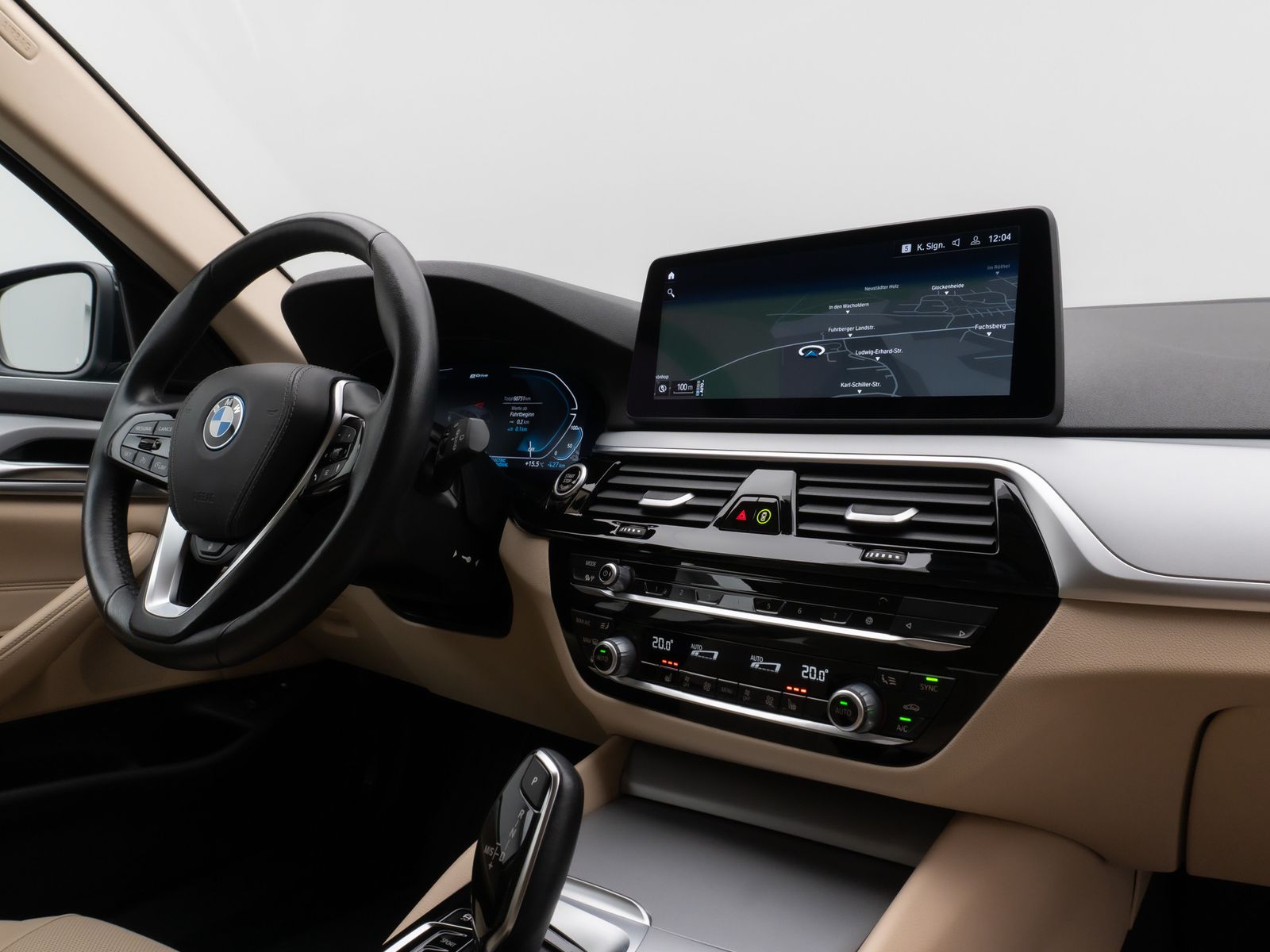 Fahrzeugabbildung BMW 530e xD DAB HiFi Leder Lenkradheizgung AHK Alarm