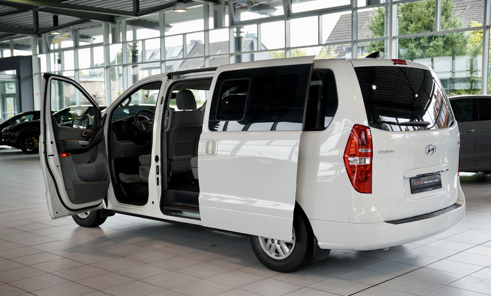Hyundai H 1