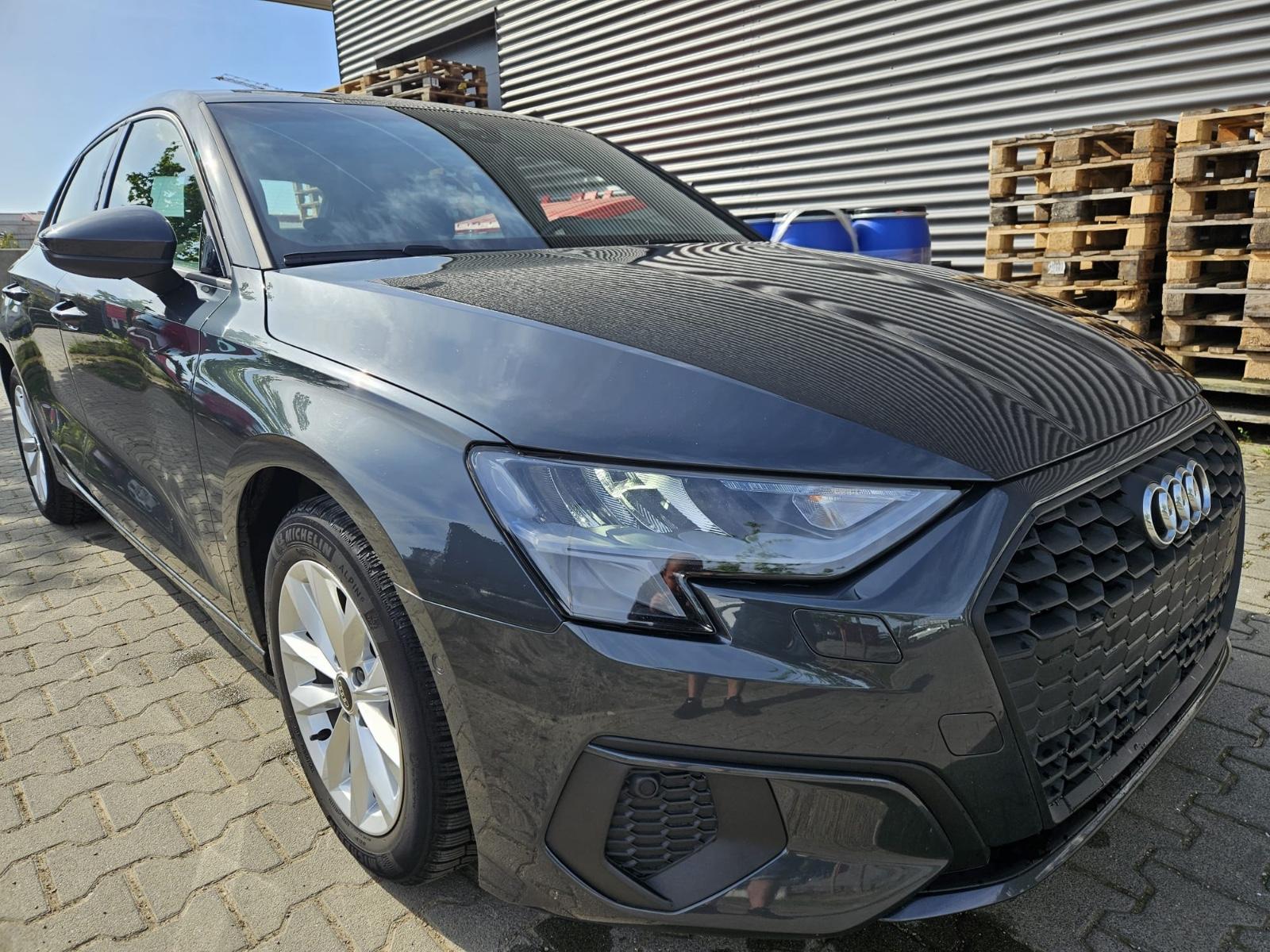 Audi A3 30 TFSI S-TRONIC * ALU * LED * VIRTUAL COCPIT