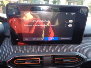 Bild 11 Dacia Sandero III Stepway Comf. AUT PDC RFK LED NAVI