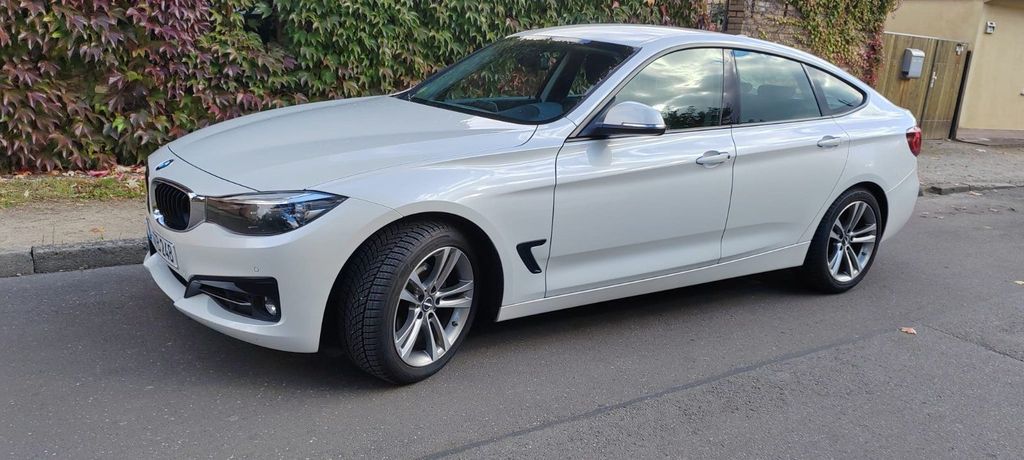 Image of BMW 320 Gran Turismo