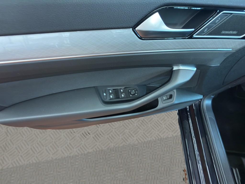 Volkswagen Passat Business 4Motion TDI DSG AHK, миниатюра 10