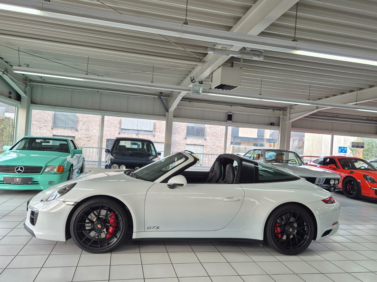 Fahrzeugabbildung Porsche 991 Targa 4 GTS/Approved/Interieur Paket GTS