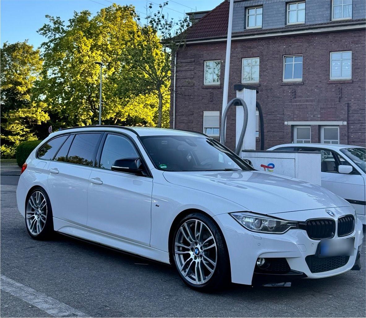 BMW 320