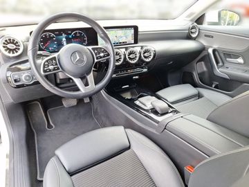 Mercedes CLA 180 Shooting Brake - 10