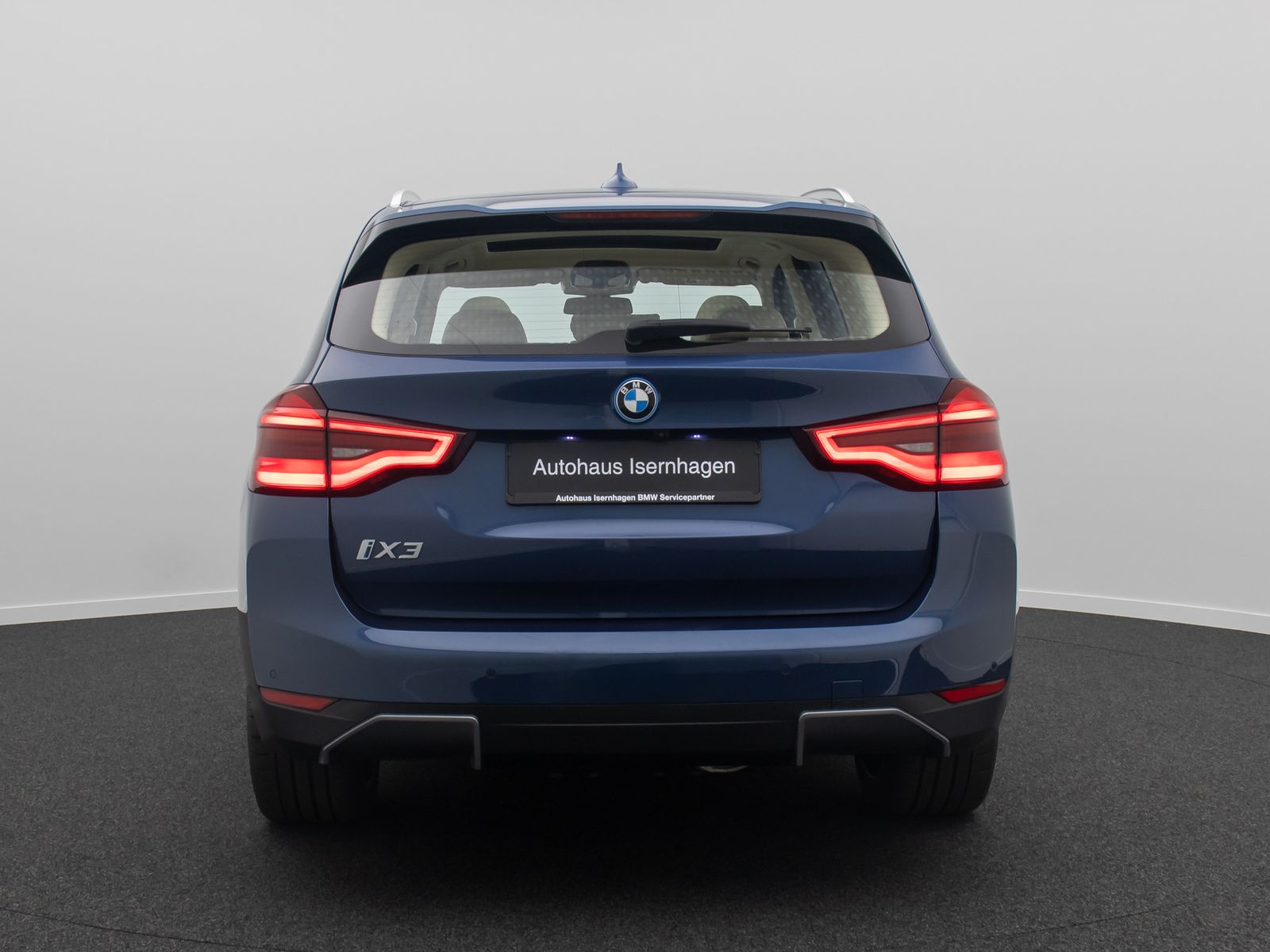 Fahrzeugabbildung BMW iX3 Impressive 360° ACC H/K Komfort DAB AHK 20"