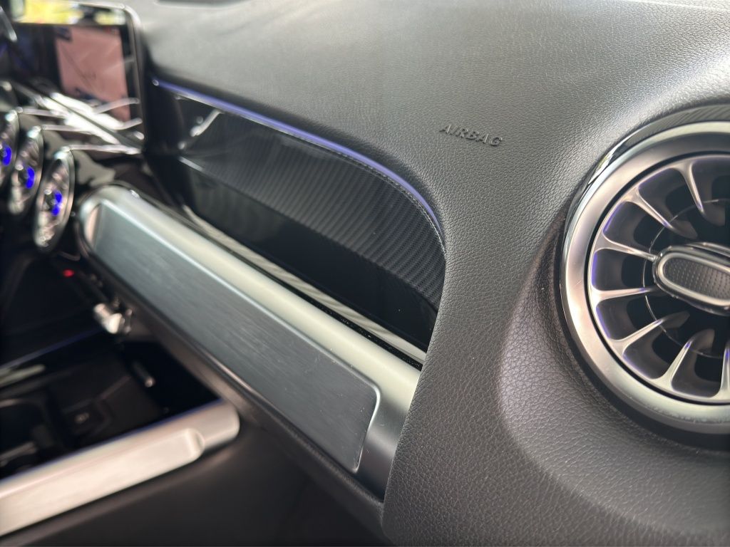 Fahrzeugabbildung Mercedes-Benz GLB 200 AMG*Night*LED*KeyLess*PDC*ParkAss*RFK