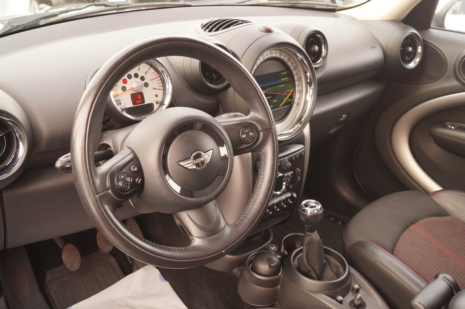 Fahrzeugabbildung MINI COOPER Countryman Cooper *TÜV neu + Garantie