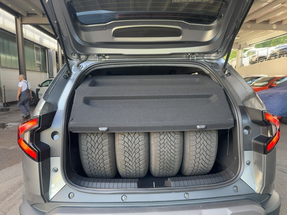 Fahrzeugabbildung Dacia Duster TCe 130 Journey Winter+Citypaket