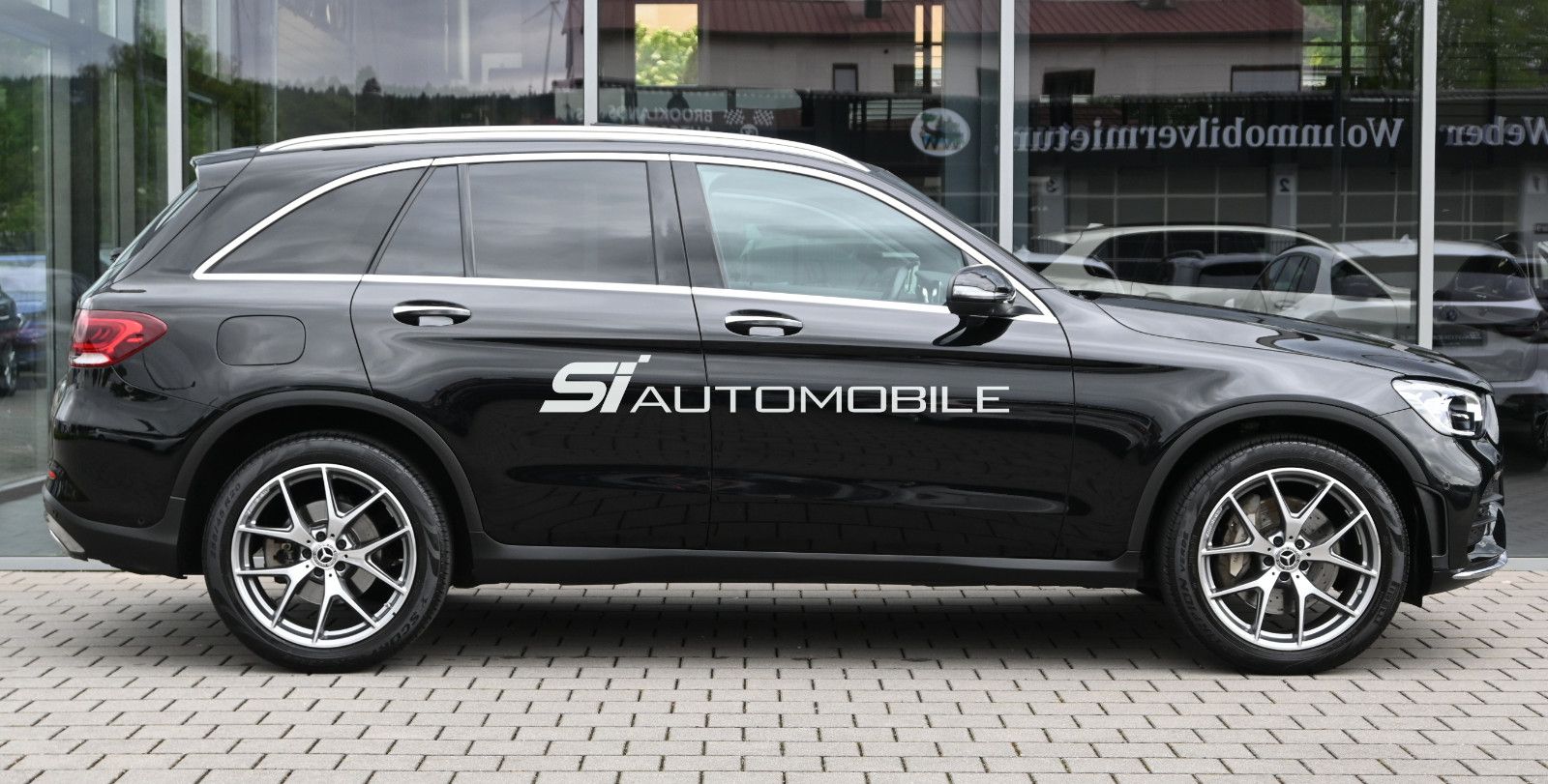 Fahrzeugabbildung Mercedes-Benz GLC 300 d 4M. AMG °ACC°AHK°LEDER°PANO°8FACH°360°