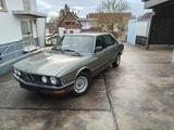 BMW 525 - BMW 525 aus 1985