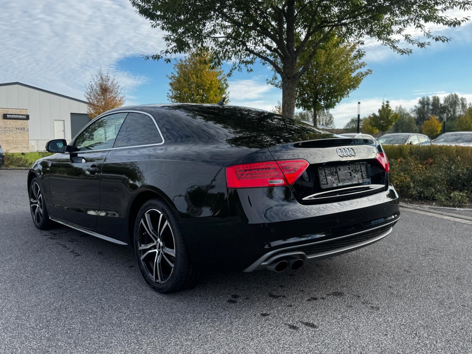 Audi A5 Coupe 1.8 TFSI S line *NAVI*PANO*XENON*R18