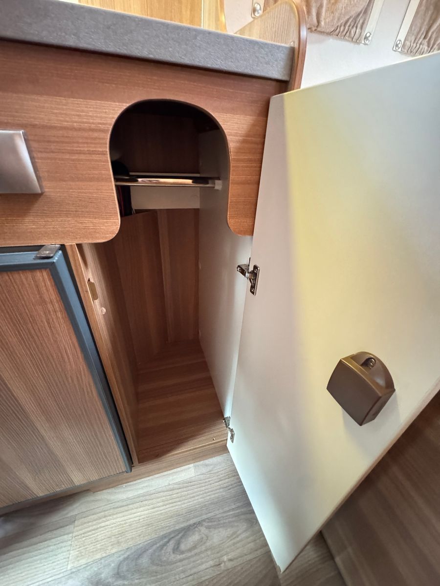Fahrzeugabbildung Weinsberg 540 CaraBus FIAT DUCATO AHK STANDHEIZUNG 1.HAND