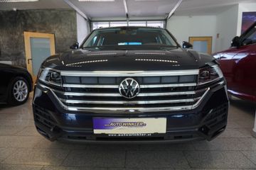 Volkswagen Touareg - 2