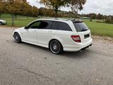 Mercedes-Benz C 63 AMG C 63 T AMG Performance Package Plus - Mercedes-Benz C 63 AMG: Performance