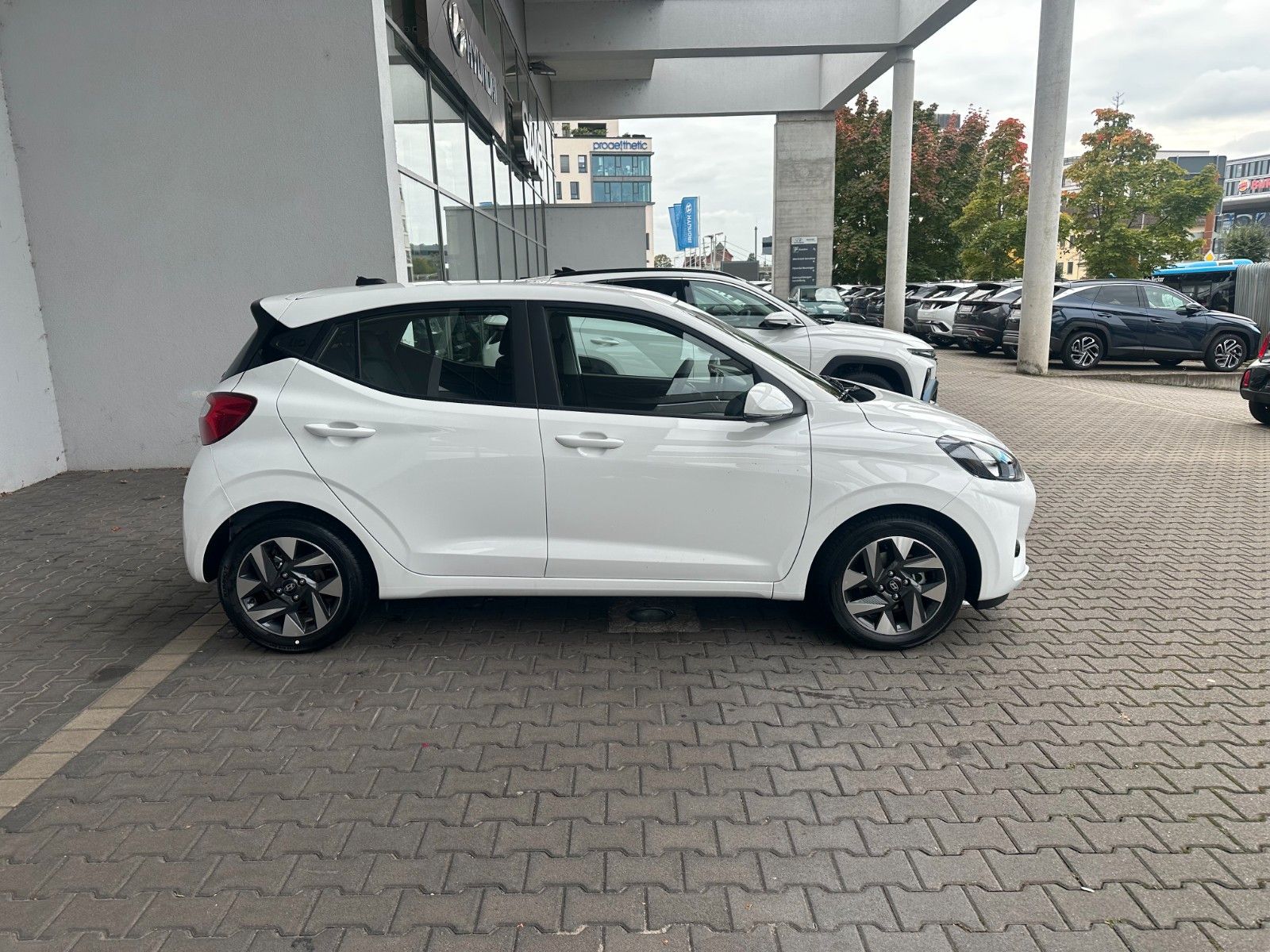 Fahrzeugabbildung Hyundai i10 1.2 79 PS AT Trend Navi/Kamera/SHZ !