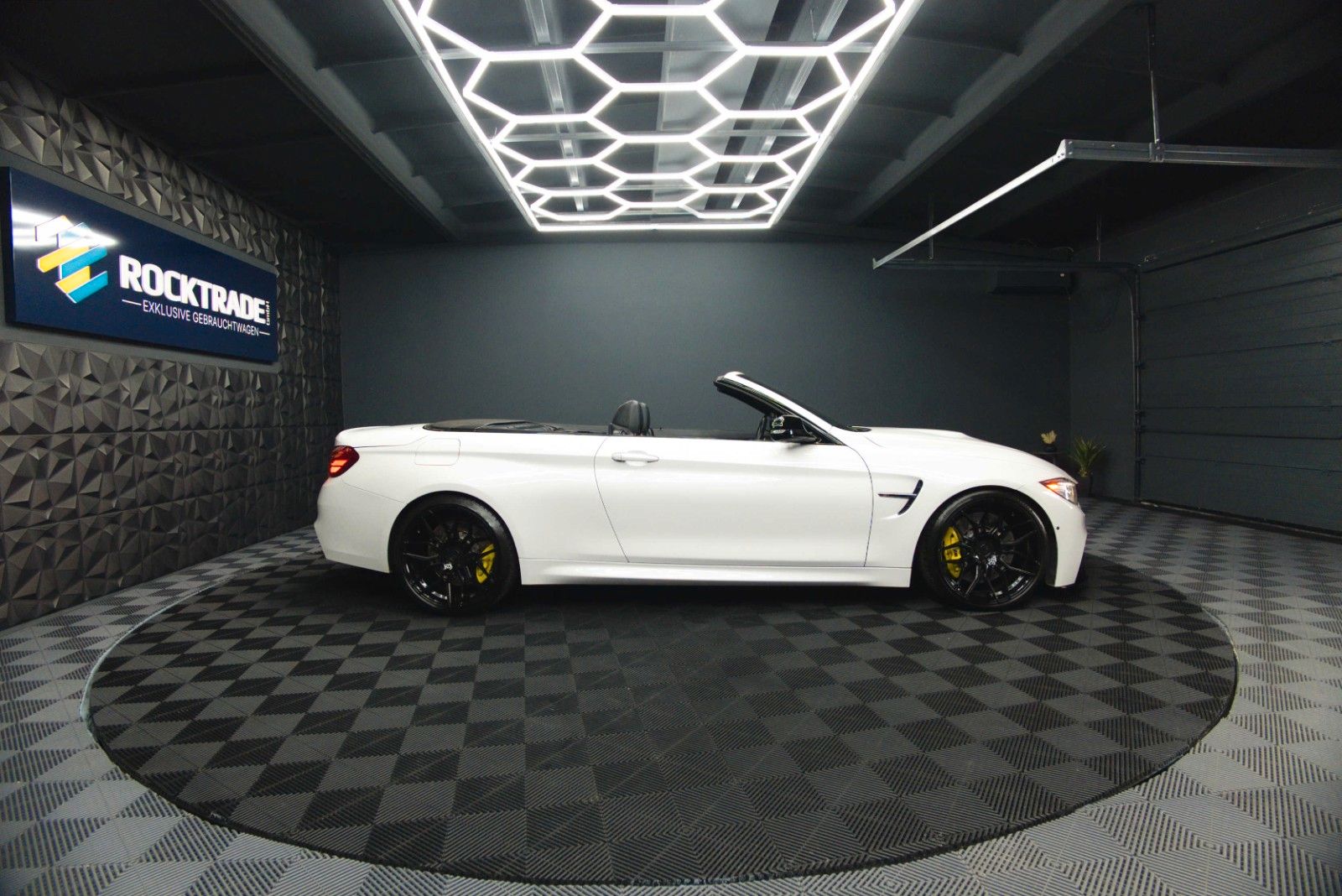 Fahrzeugabbildung BMW M4 Cabrio Performance Carbon 533PS Stage 2