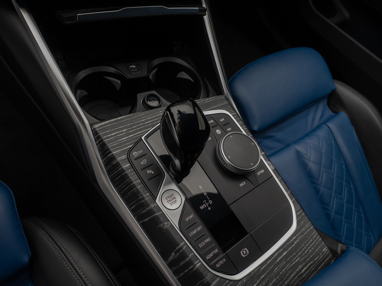 Fahrzeugabbildung BMW 320d xD M Sport DAB Laser Standhz 360°Individuai