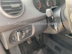 Fahrzeugabbildung Audi A3 Sportback 1.8 TFSI Bi-Xenonscheinwerfer