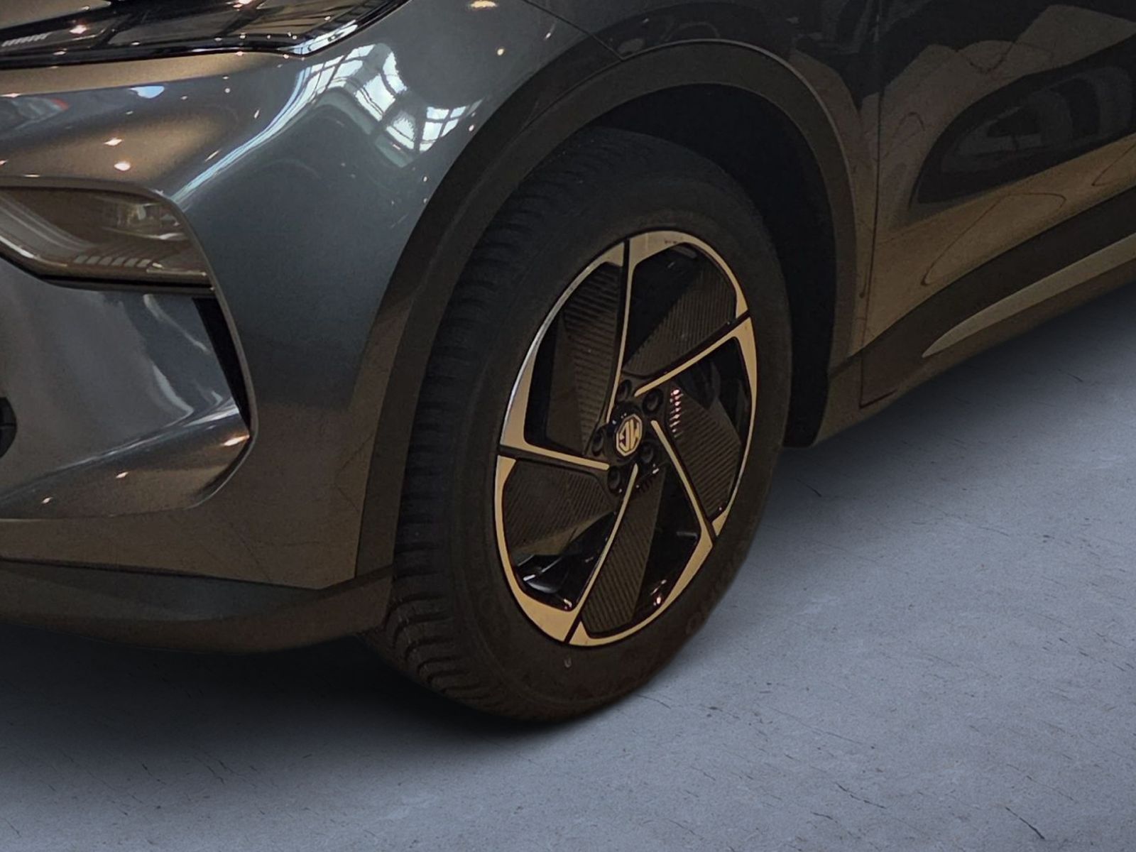 Fahrzeugabbildung MG MGS5 EV 64kWh LUXURY LONG RANGE *KLIMA*NAVI*SITZ