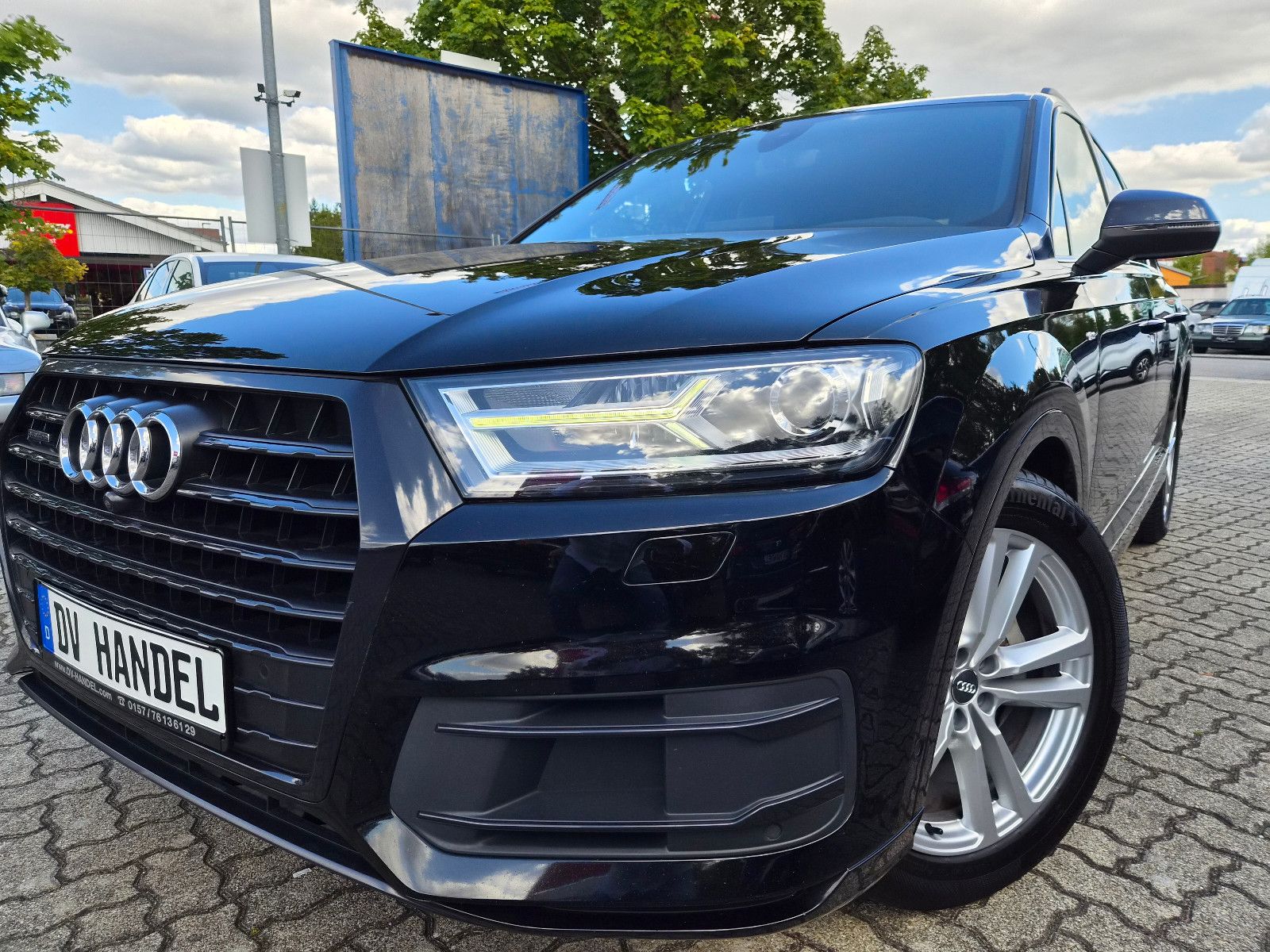 Audi Q7 - 1